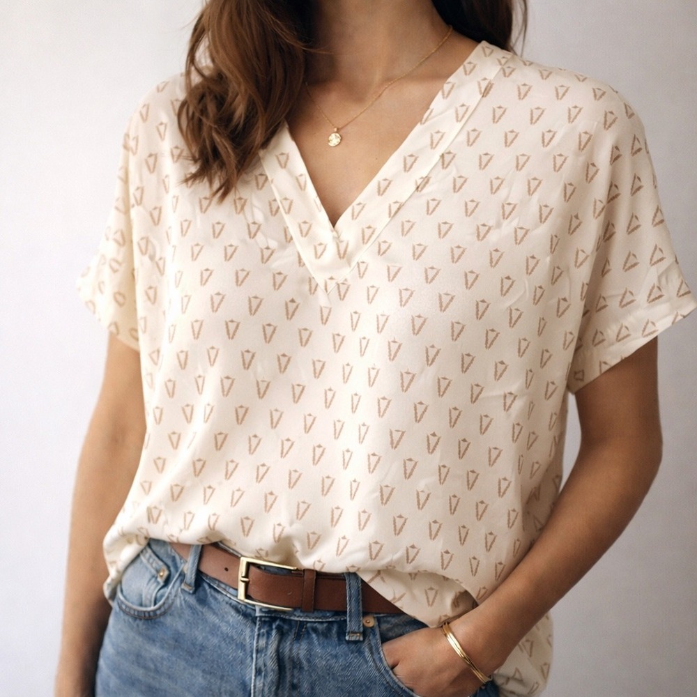 Hana Sung Womens Silk V-Neck Blouse Tan Cream Geometric Arrow Print Top‎ Large